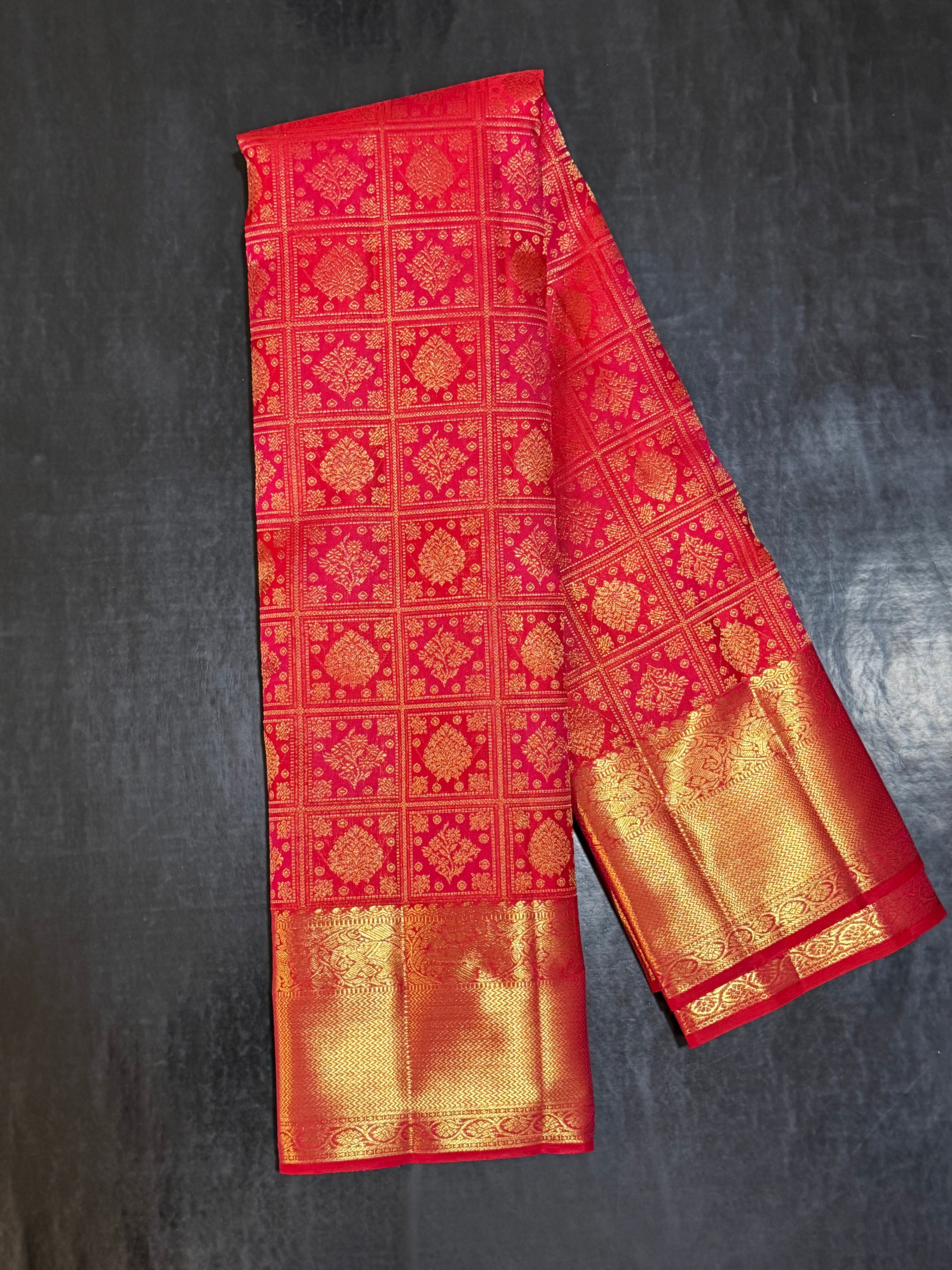 Traditional Kanchipuram Tomato Red Wedding Silk Saree