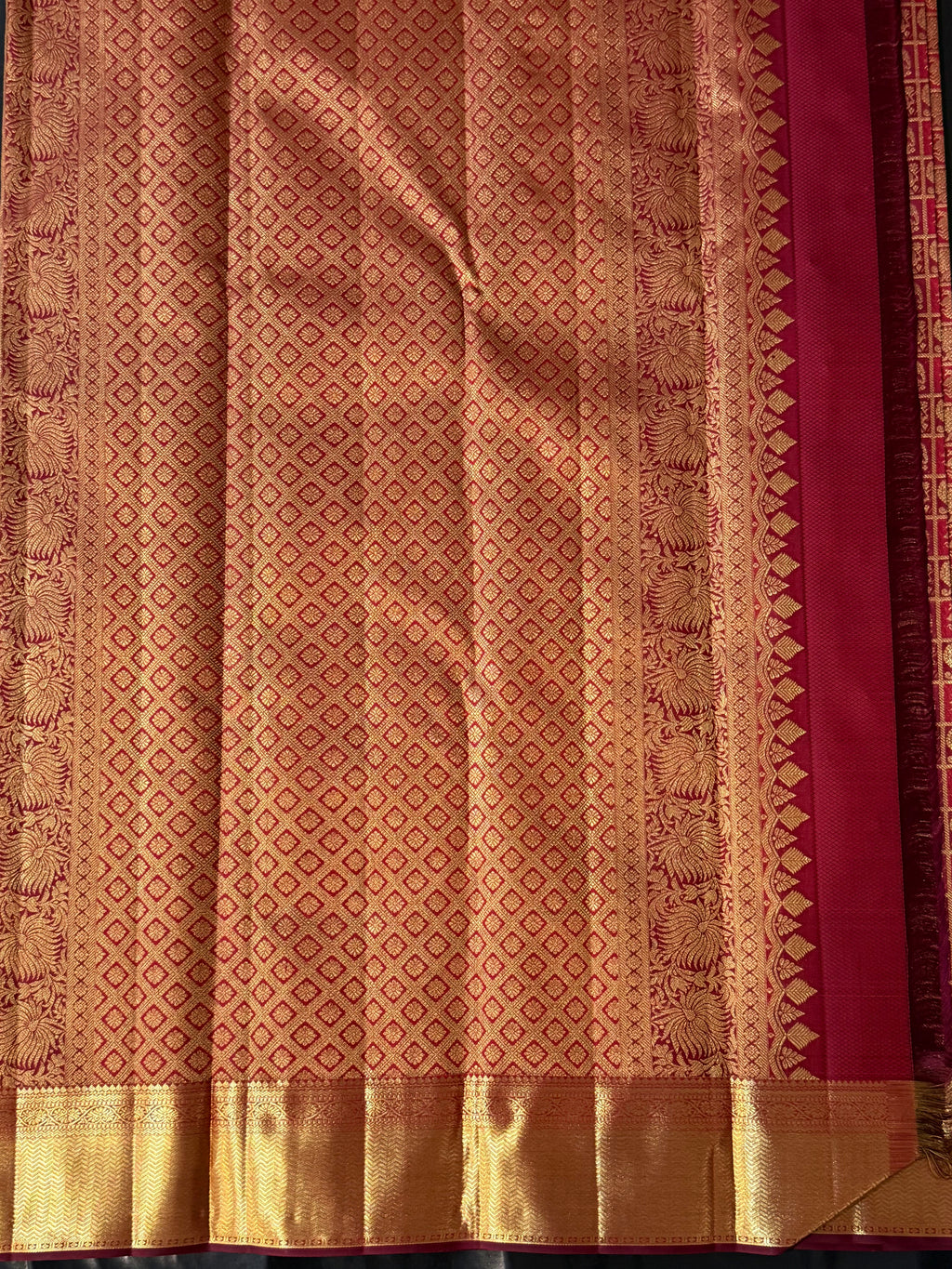 Kanchipuram Traditional Red Wedding Silk Saree